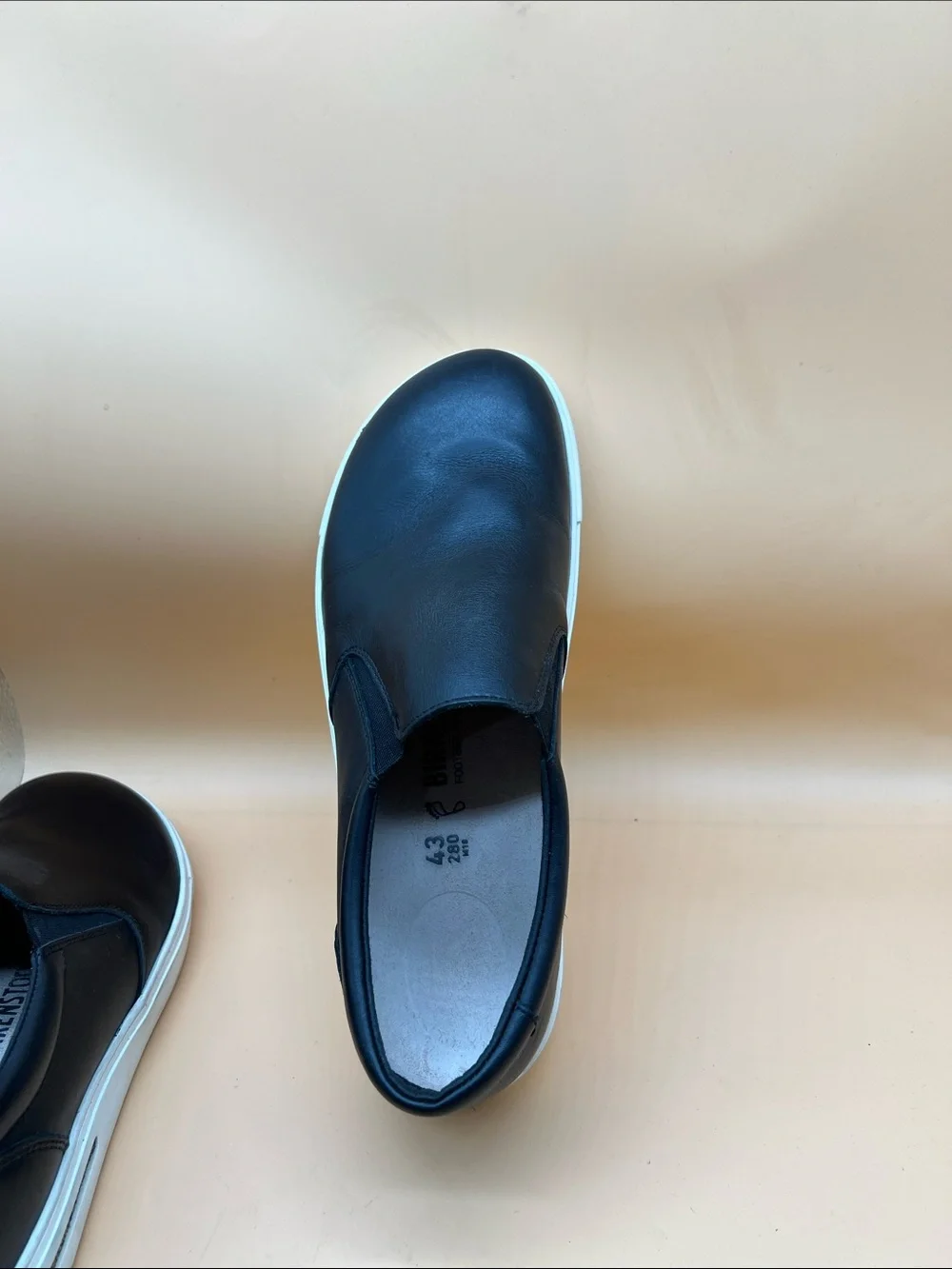 Birkenstock Oswego Black Natural Leather - Size.   43 USA 10